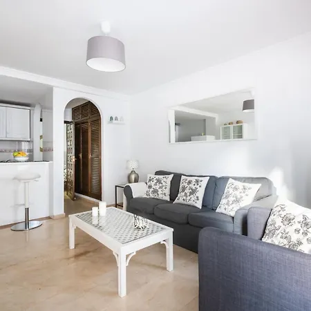 Apartment Cancelas I